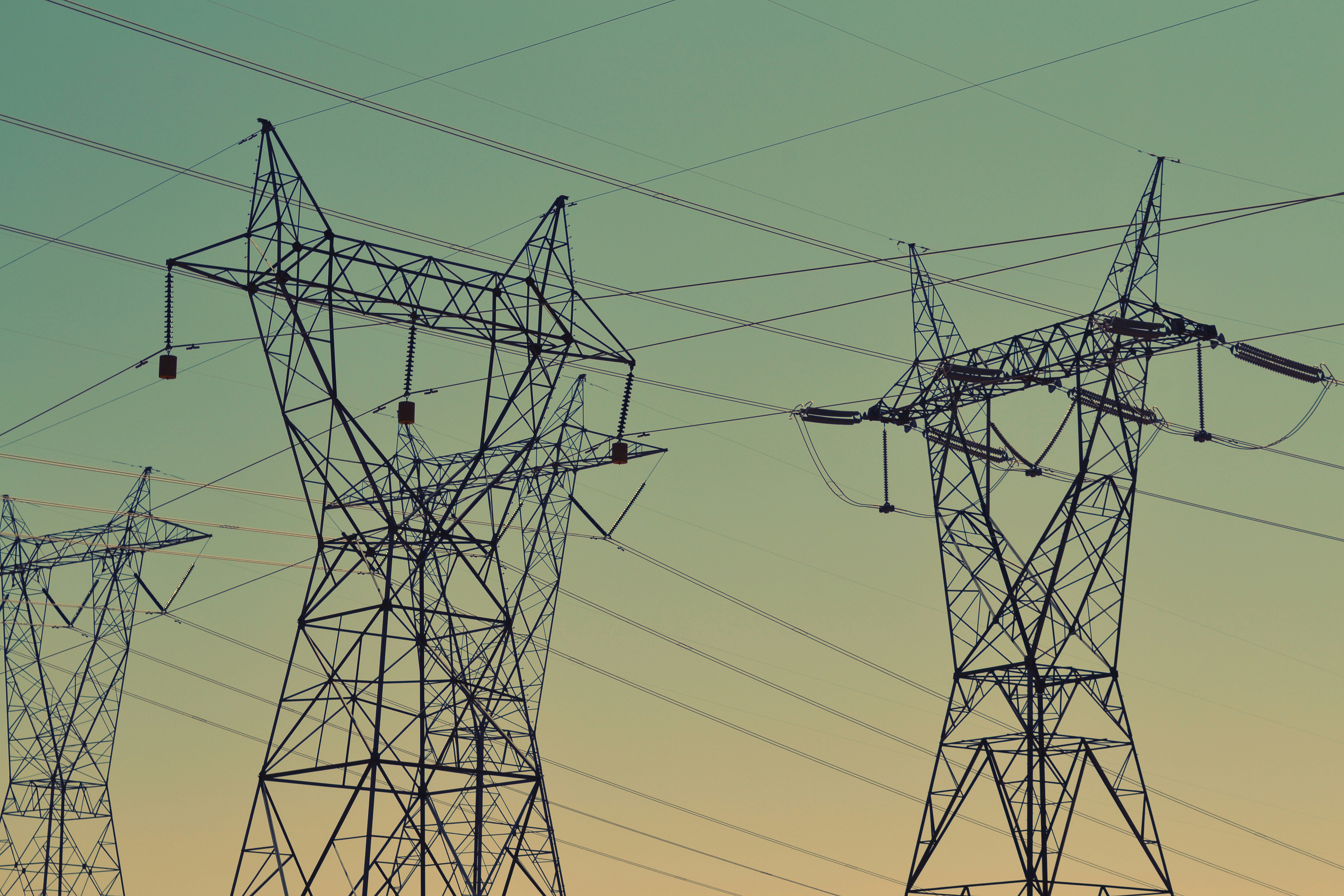 Tralicci e linee elettriche dell'alta tensione